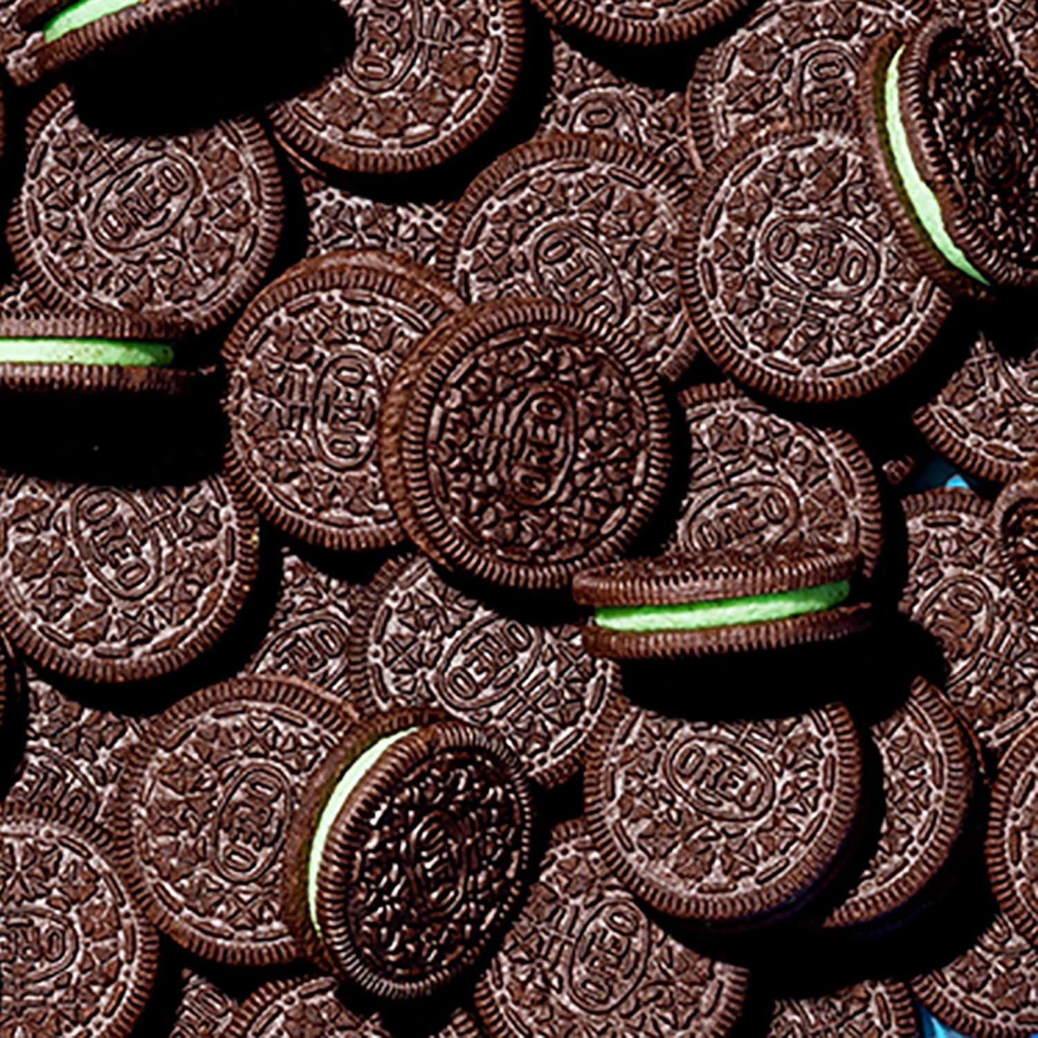 image:imageOREO Mint Creme Chocolate Sandwich Cookies Family Size 1871 oz1871 Ounce Pack of 1
