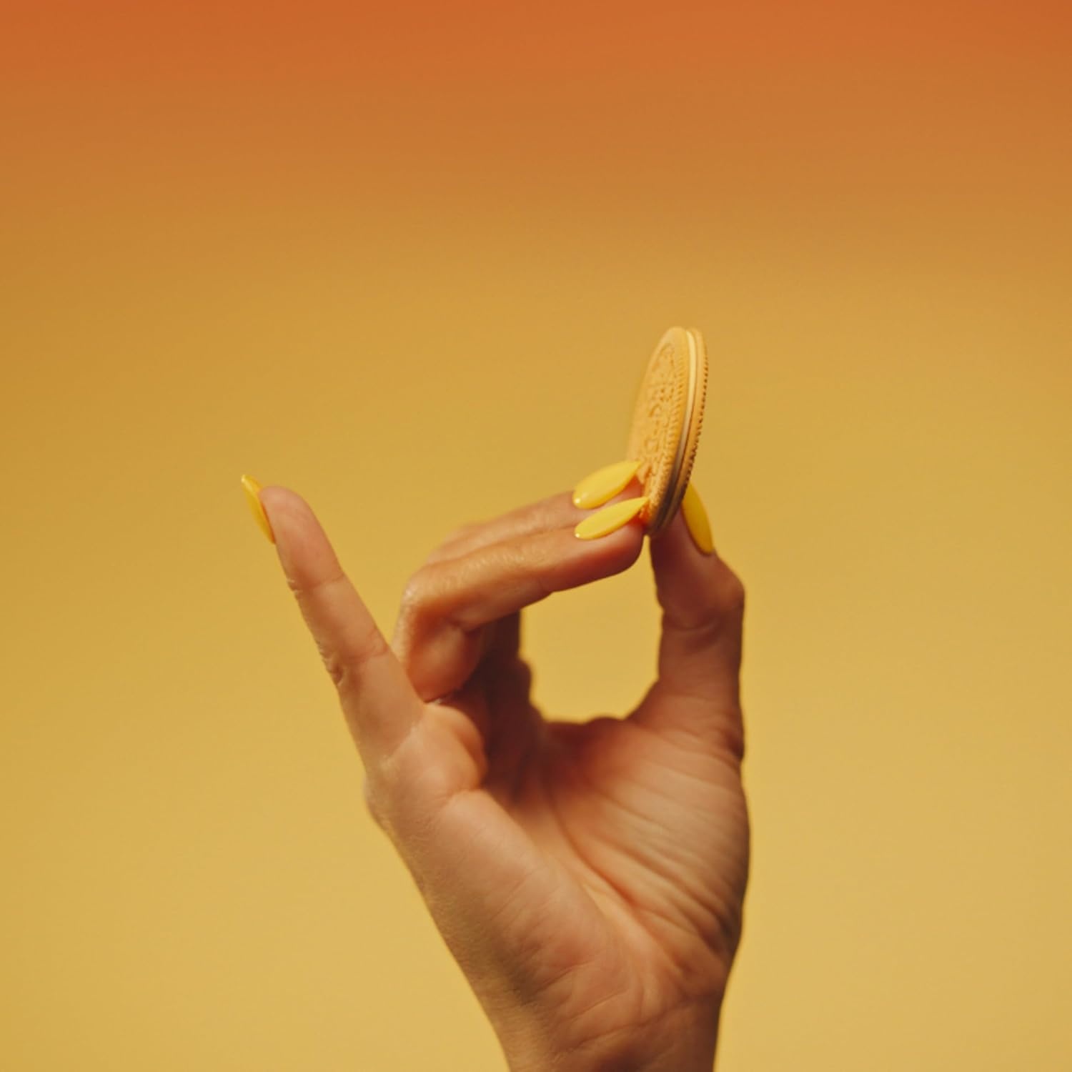 image:imageOREO Thins Lemon Creme Sandwich Cookies Family Size 121178 oz Packs